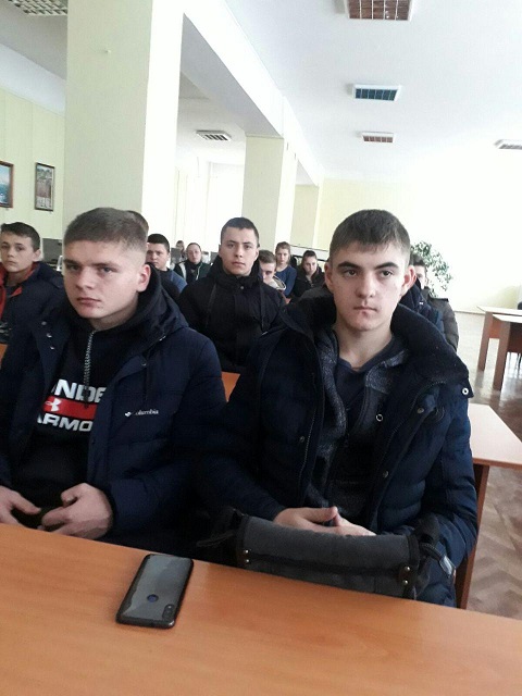 photo 2019 12 17 22 02 30