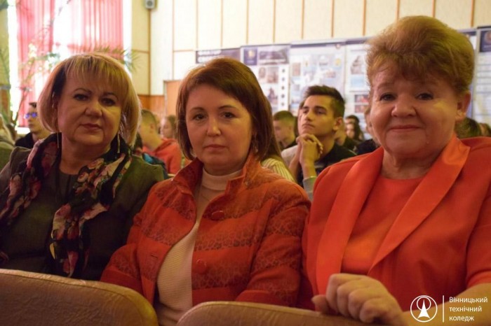 5ec71ccbf6894be3d5d98ea249ed3579